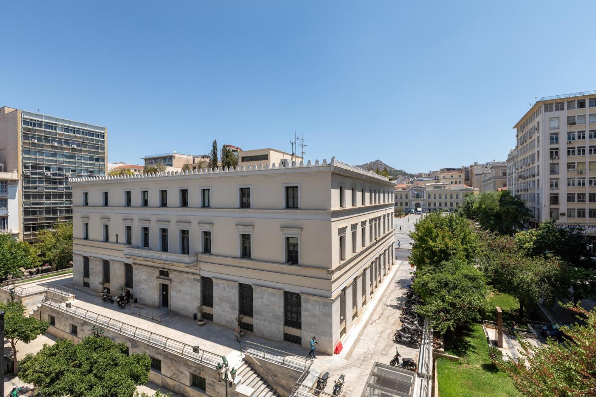 Athenian Vintage Apartment *