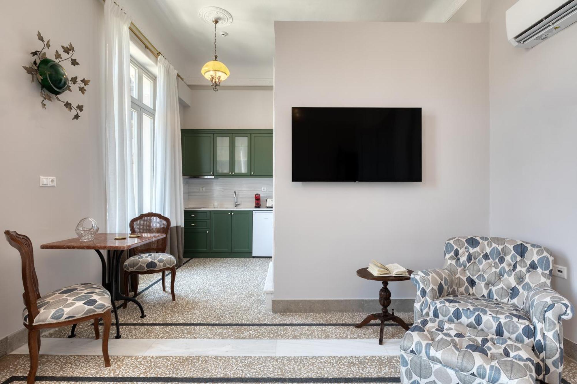 Apartment Athenian Vintage *