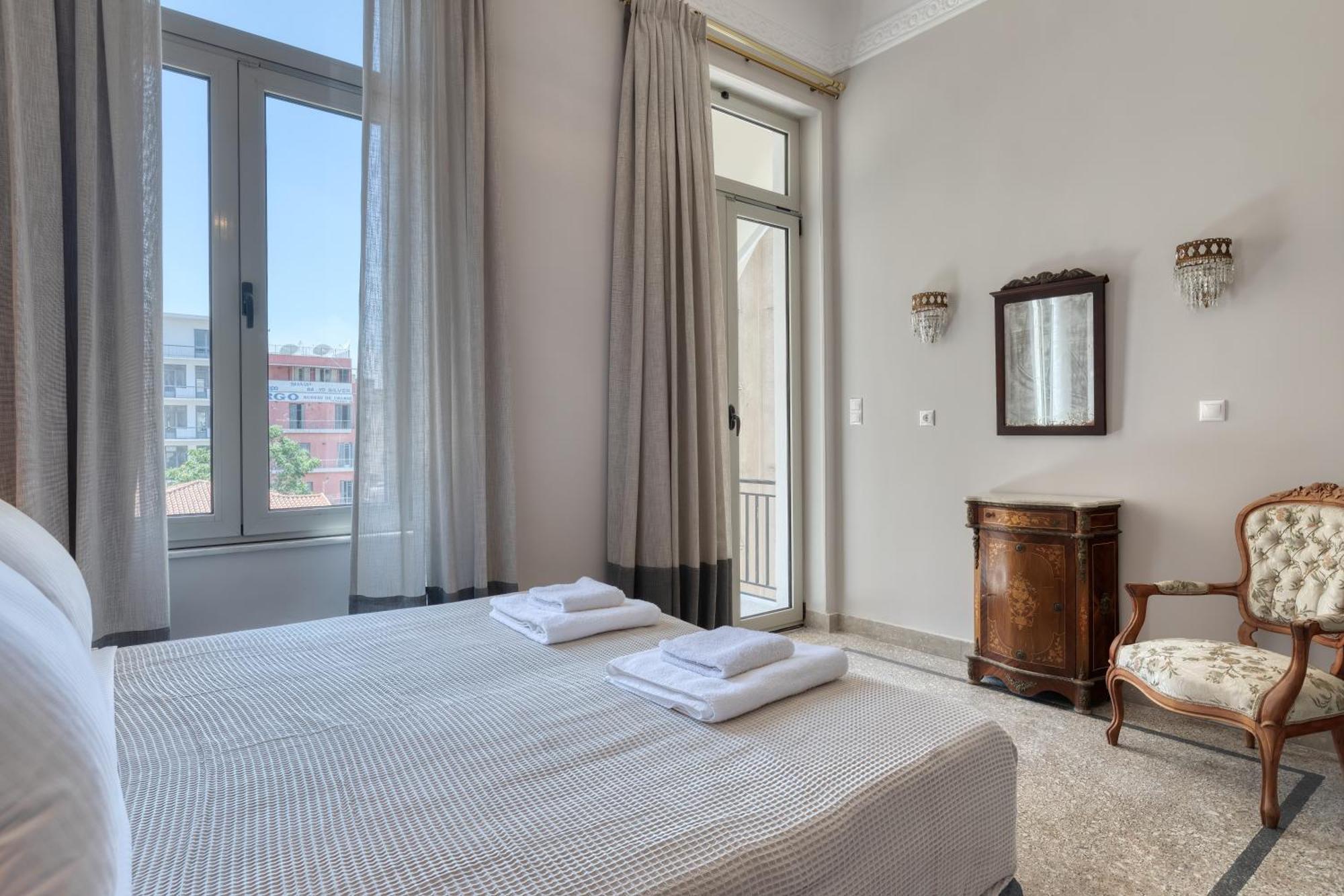 Athenian Vintage Apartment