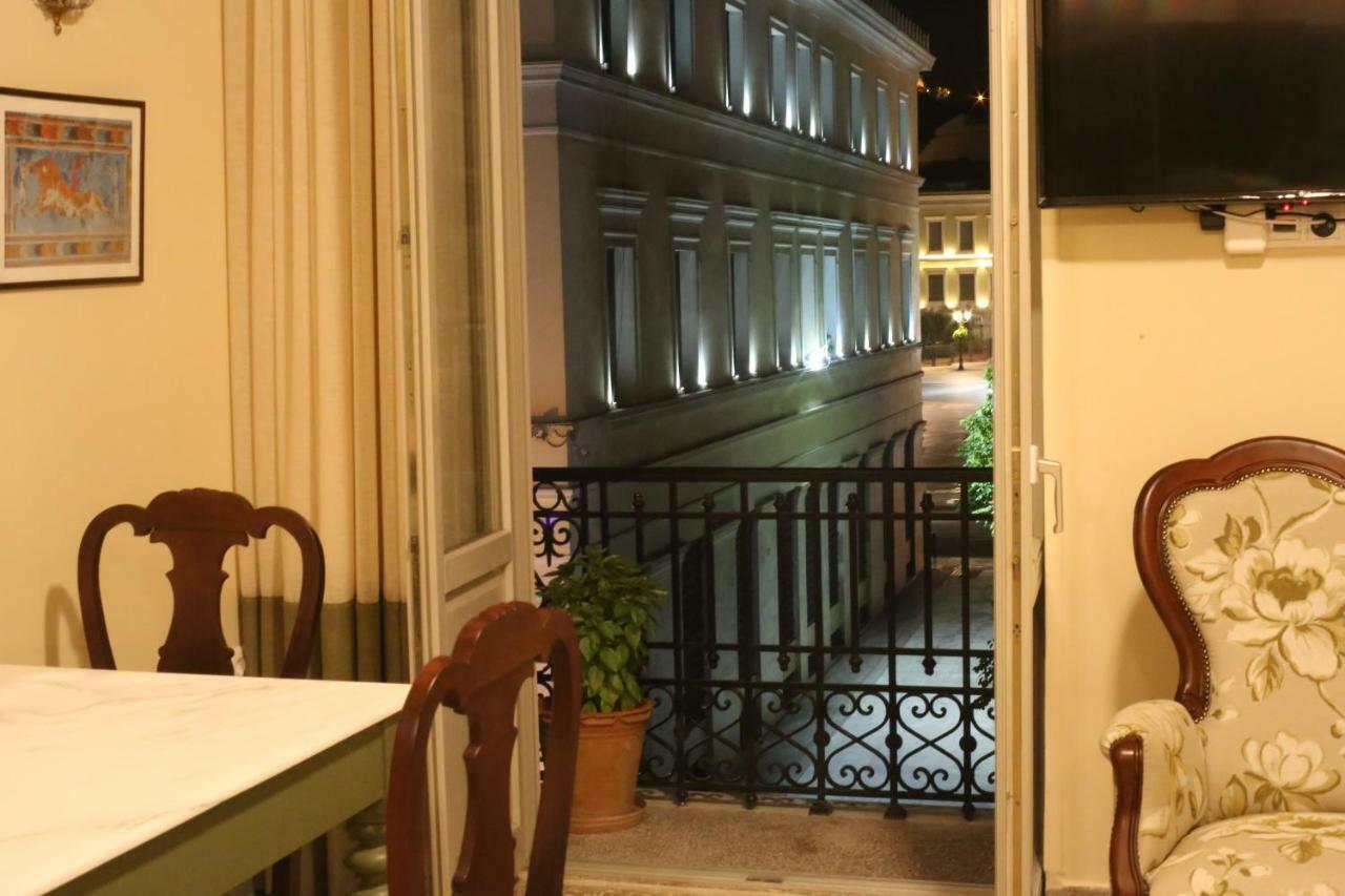 Athenian Vintage Apartment