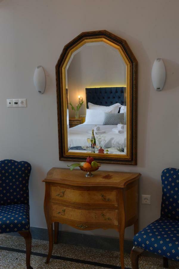 Apartment Athenian Vintage