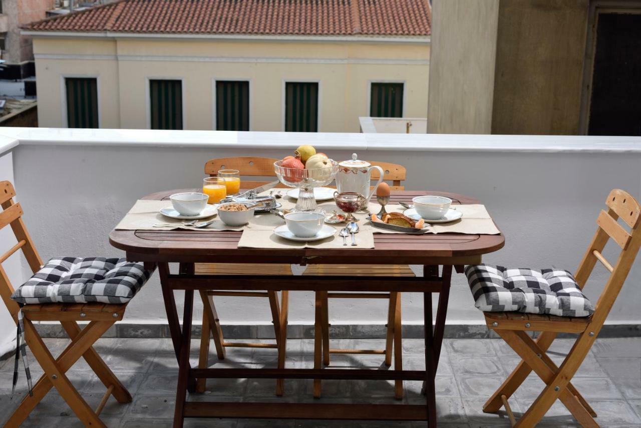 Athenian Vintage Apartment *